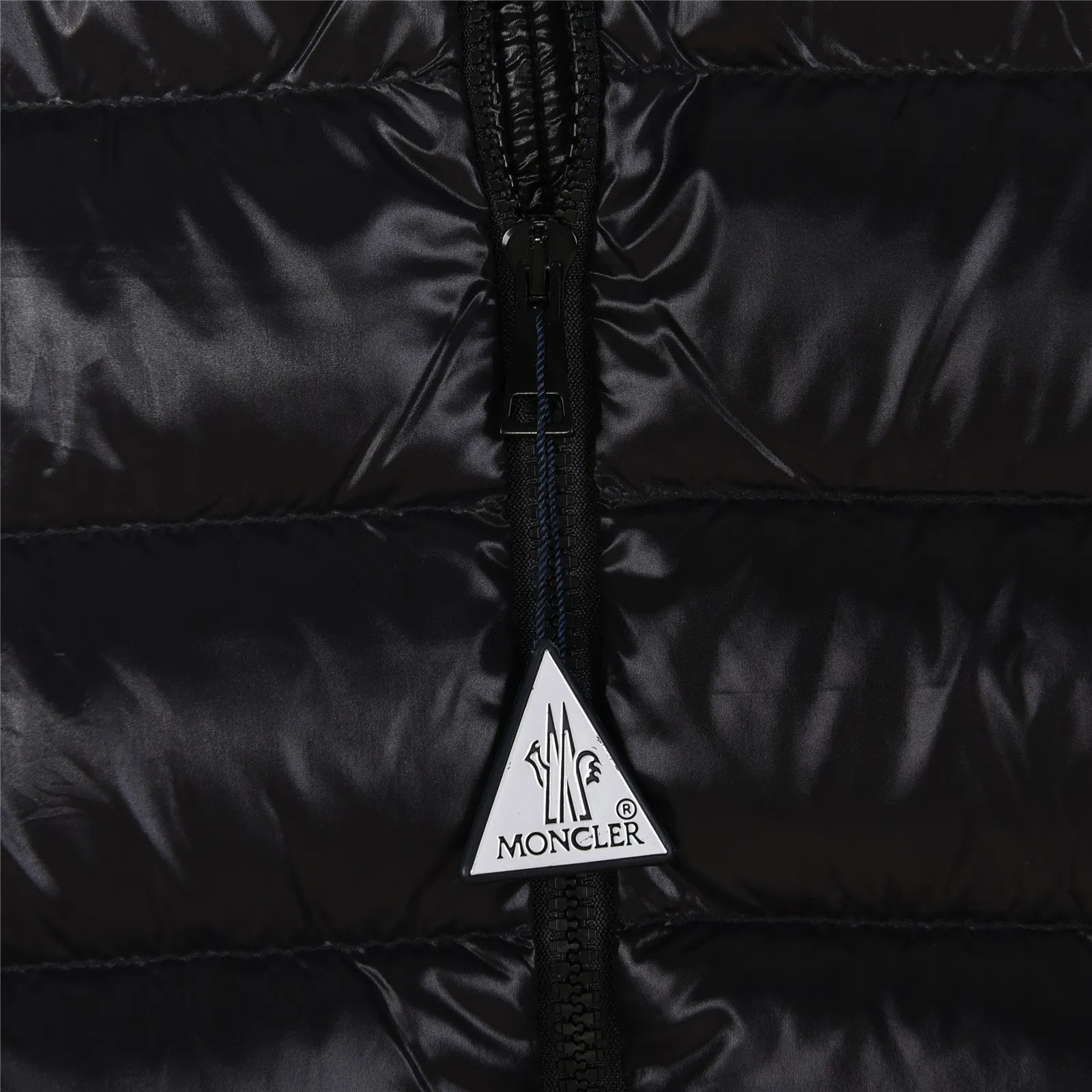 Moncler 【Original 】Authentic 𝑴𝒐𝒏𝒄𝒍𝒆𝒓｜ 𝑩𝒂𝒅𝒚 Same Style/ # 1:1Original 90 Quality Size：12345